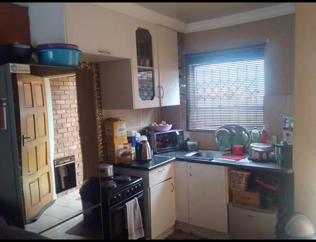 2 BEDROOM HOUSE FOR SALE IN SHARON PARK